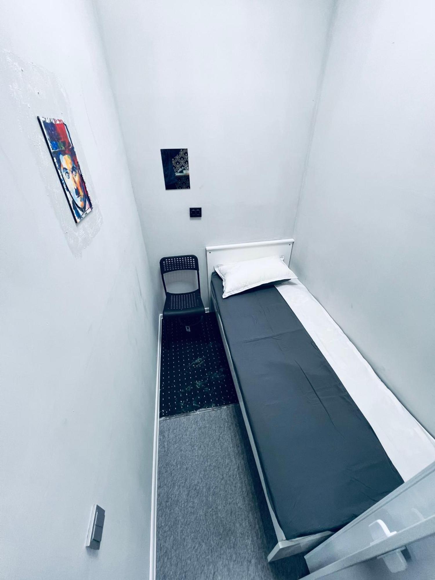 Center Capsule Hotel Almaty Eksteriør billede